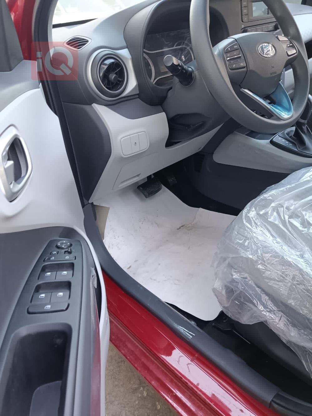 هیوندای i10